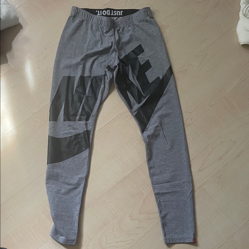 Nike Gray Leggings with Black Graphic